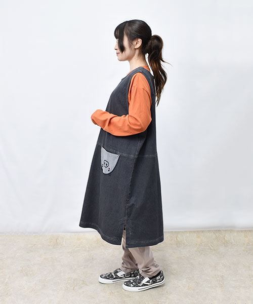 32 チャコールグレー