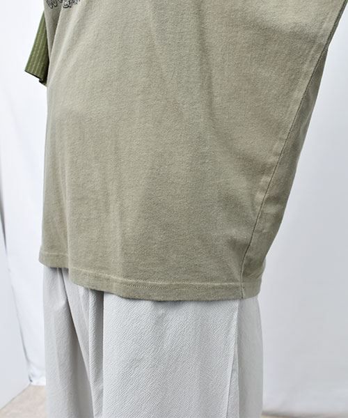32 チャコールグレー