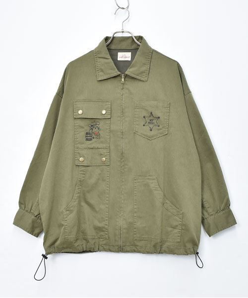 52 カーキ