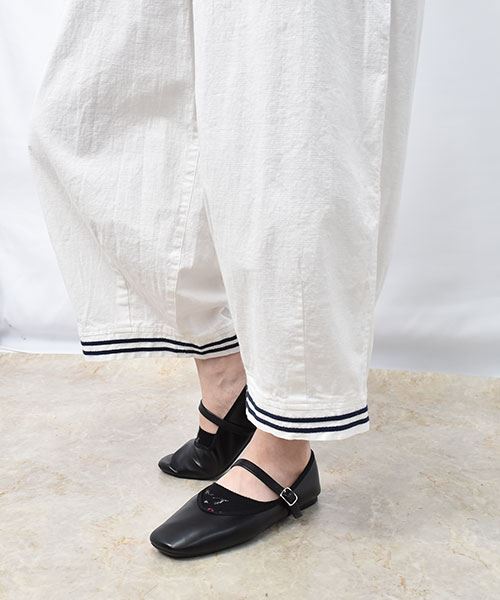 01 ホワイト