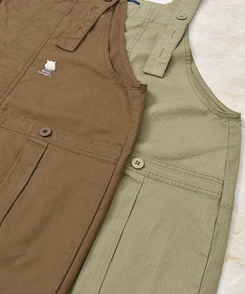 52 カーキ