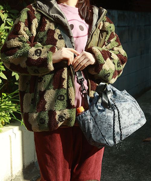 32 チャコールグレー